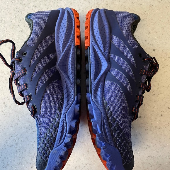 Merrell hiking shoes size 8. Like new. Excellent condition. - Picture 3 of 4